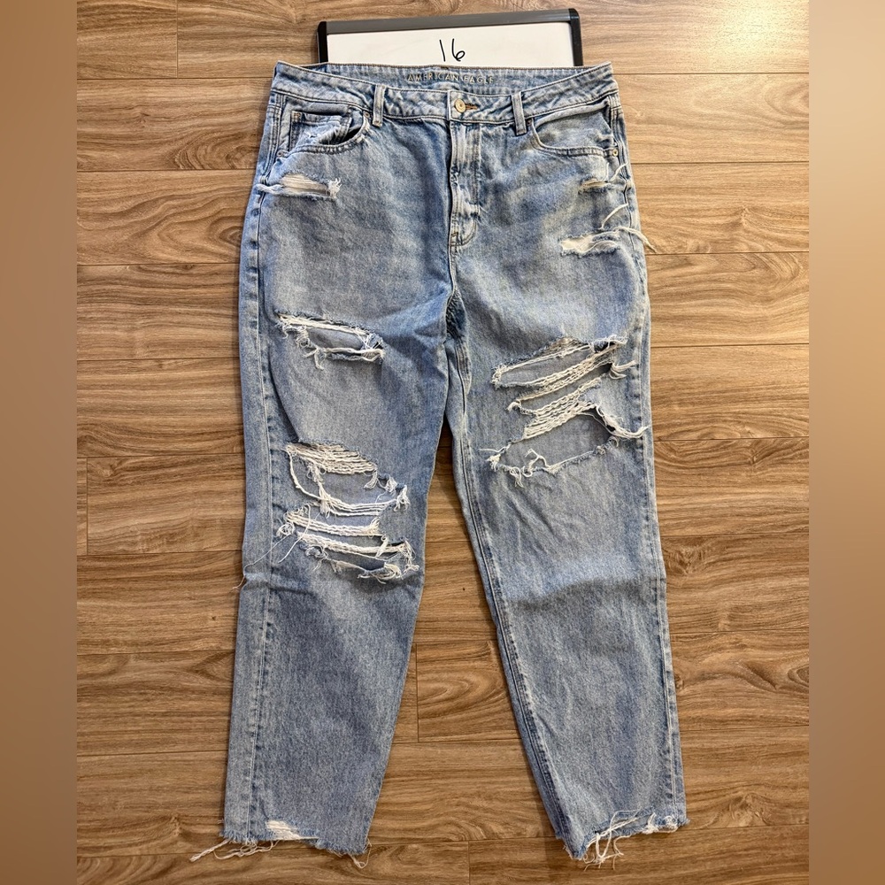 American Eagle Strigid Distressed Light Blue Women's Jeans 16